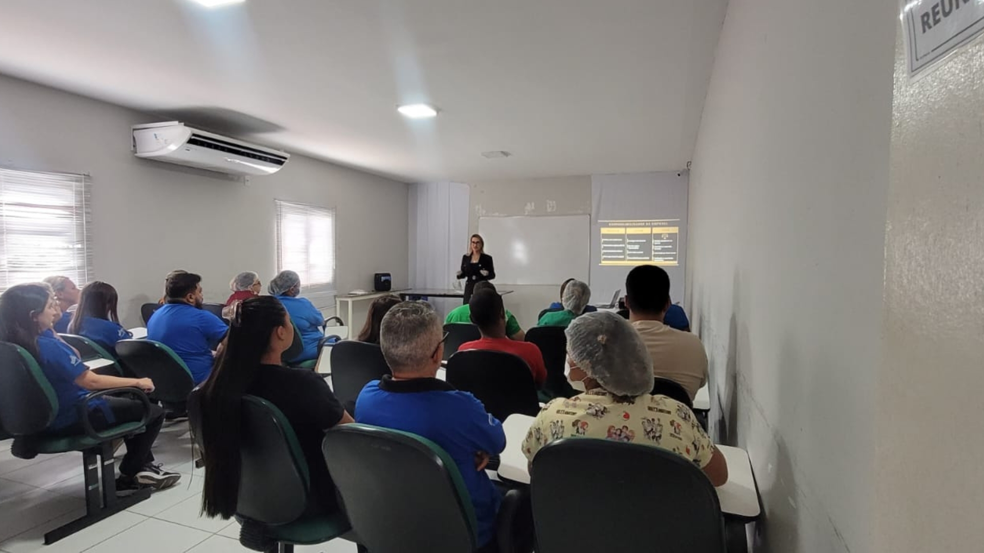 Evento reuniu diversos profissionais do HRCR para debater sobre condutas inadequadas e construir um ambiente de trabalho com respeito mútuo e livre de assédio. (Foto: Clemilton Silva)